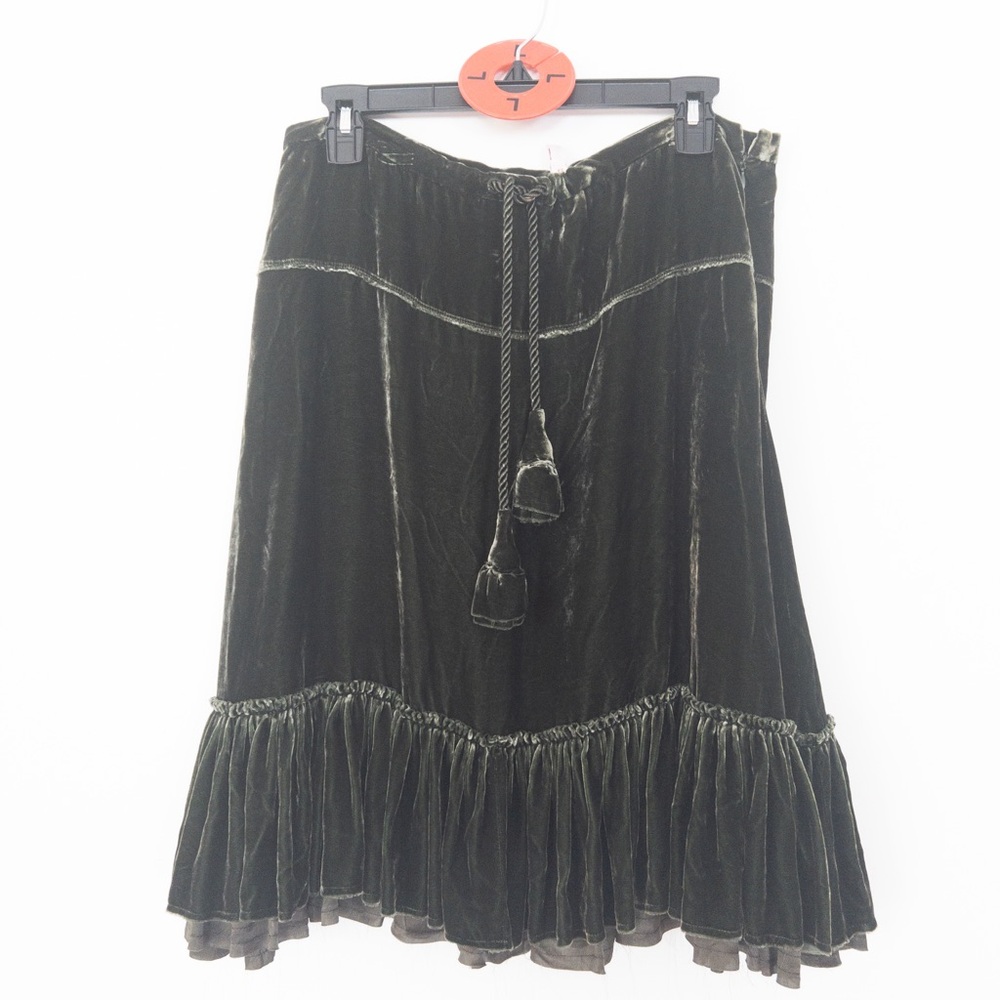 NWT Joie velvet skirt. Green. 31” waist 25” long with side zipper and front tie